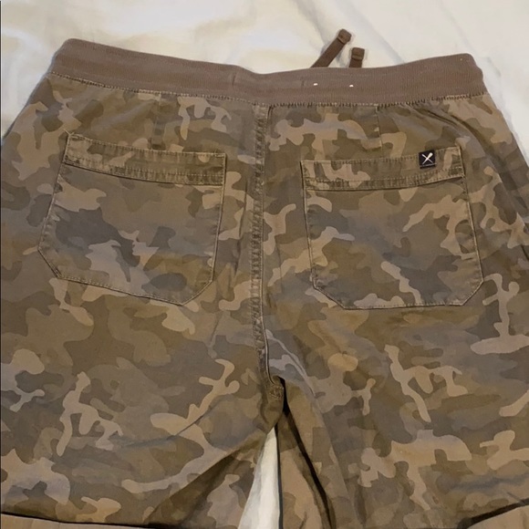 Shorts - Picture 2 of 3